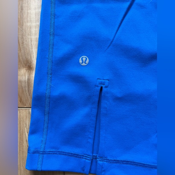 Lululemon Gather and Crow crop - Picture 5 of 7